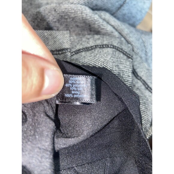 The Limited Women’s Gray Wool Silk Blend Skirt – Pleated Hem, Size 2 - Picture 8 of 9